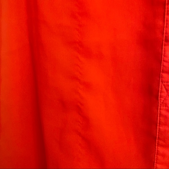 🔺 Red Sheer H&M Sleeveless Button Down - Picture 4 of 7